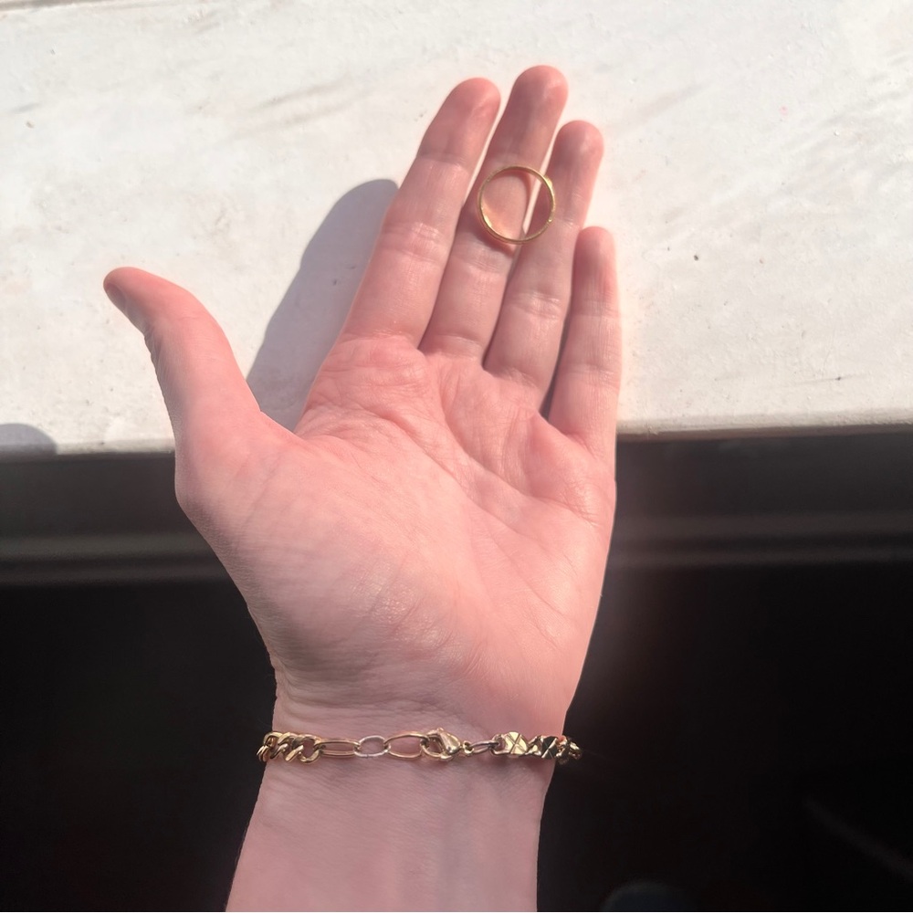 solid 18k italian yellow gold stackable ring simple dainty solid gold band ring - Picture 7 of 16
